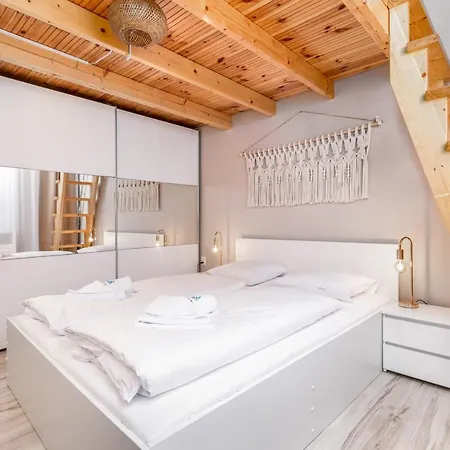 Apartament Z Antresola Przy Parku Zdrojowym By Renters
