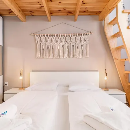 Apartament Z Antresola Przy Parku Zdrojowym By Renters * Swinoujscie
