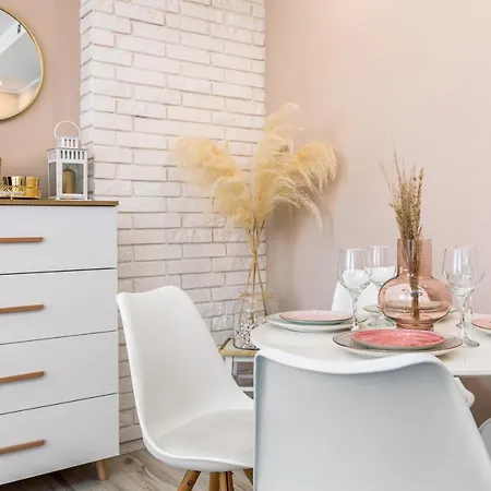 Apartament Z Antresola Przy Parku Zdrojowym By Renters