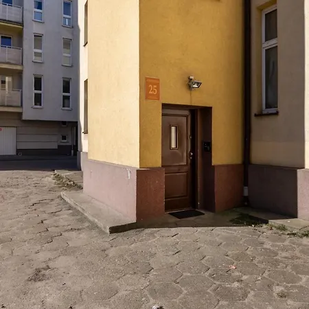 Apartment Apartament Z Antresola Przy Parku Zdrojowym By Renters